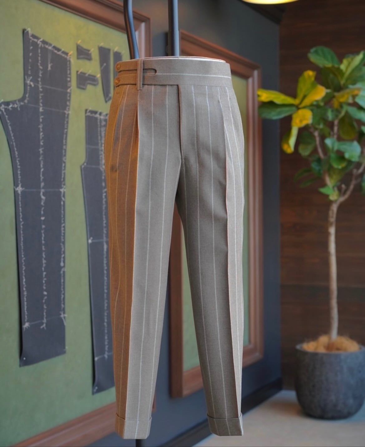 Fabrisoul pant interlinings designed to reinforce waistbands, fly fronts, pocket areas, and structured zones for durable shaping and long‑lasting stability.